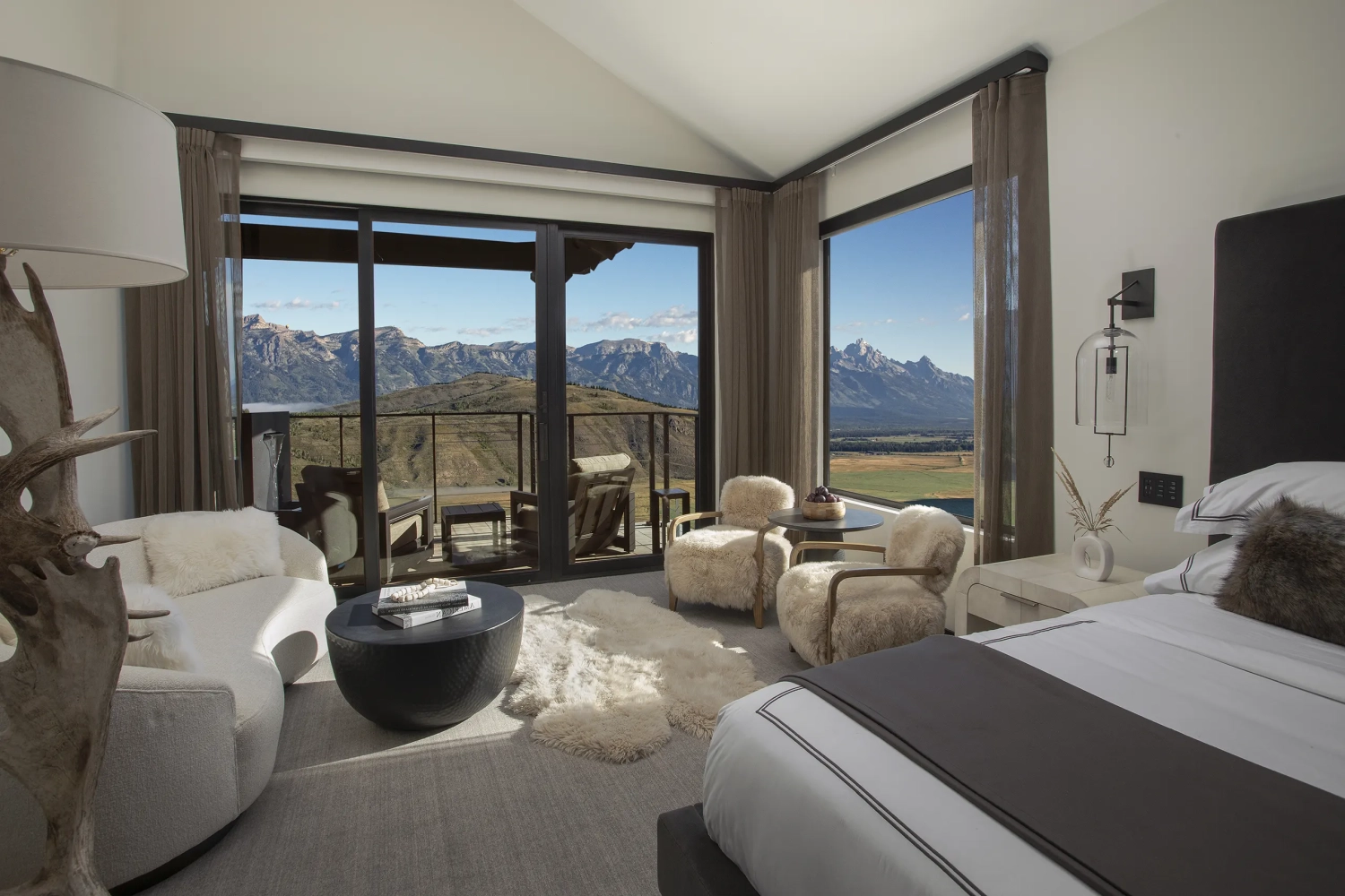 Yellowstone, Wyoming: Jackson Hole & a Stay Worth Slowing Down For